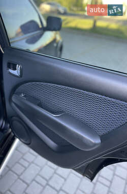 Позашляховик / Кросовер Mitsubishi Outlander 2008 в 