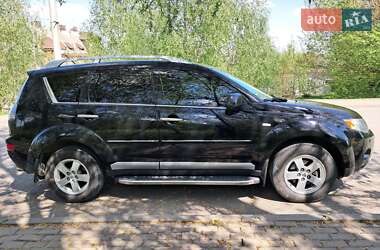 Внедорожник / Кроссовер Mitsubishi Outlander 2009 в Черновцах