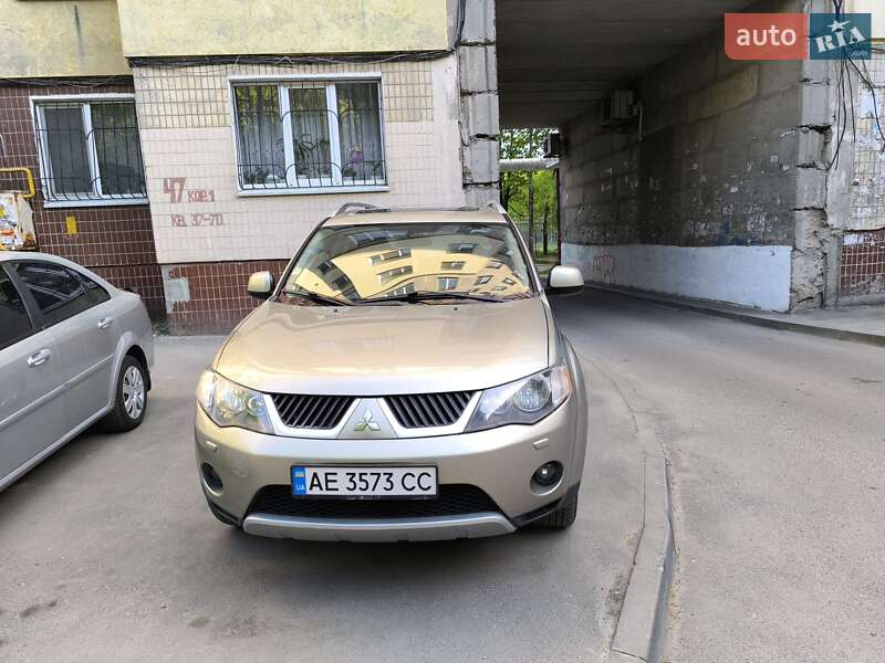 Внедорожник / Кроссовер Mitsubishi Outlander 2007 в Харькове