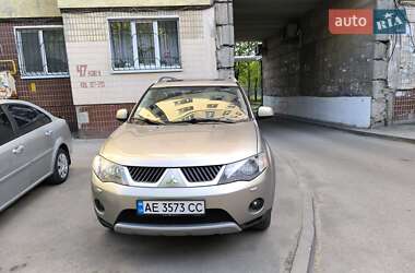 Внедорожник / Кроссовер Mitsubishi Outlander 2007 в 