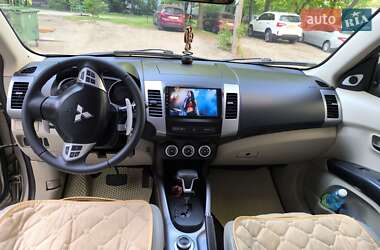 Внедорожник / Кроссовер Mitsubishi Outlander 2007 в 