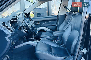 Внедорожник / Кроссовер Mitsubishi Outlander 2007 в 