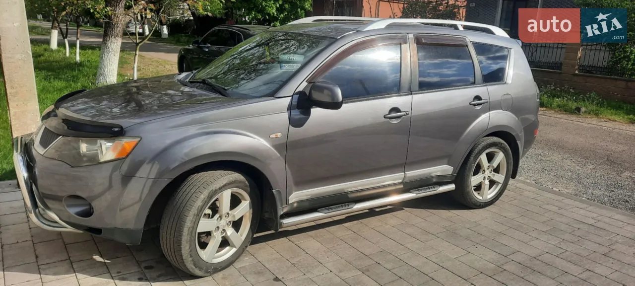 2010 Mitsubishi Outlander - мініатюра 17