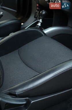 Позашляховик / Кросовер Mitsubishi Outlander 2010 в 