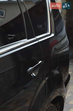 Позашляховик / Кросовер Mitsubishi Outlander 2010 в 