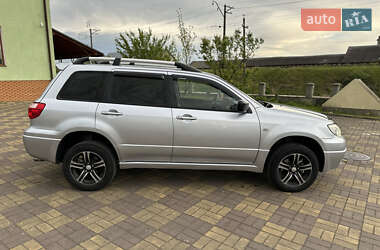 Позашляховик / Кросовер Mitsubishi Outlander 2008 в 