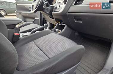 Внедорожник / Кроссовер Mitsubishi Outlander 2013 в 