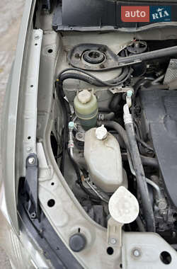 Внедорожник / Кроссовер Mitsubishi Outlander 2008 в 