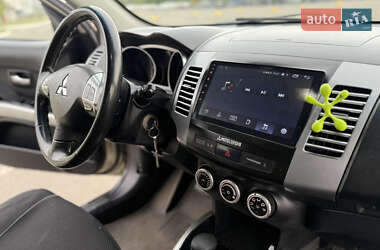 Внедорожник / Кроссовер Mitsubishi Outlander 2008 в 