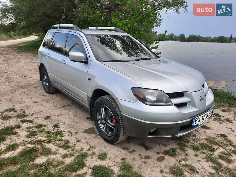 Mitsubishi Outlander 2003
