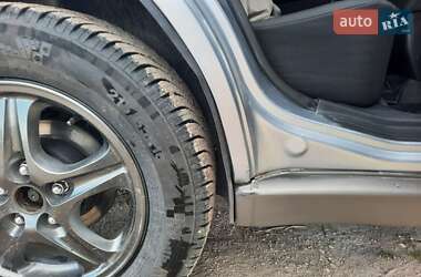 Внедорожник / Кроссовер Mitsubishi Outlander 2003 в 