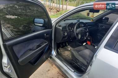 Внедорожник / Кроссовер Mitsubishi Outlander 2003 в 