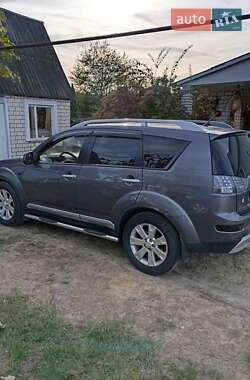 Внедорожник / Кроссовер Mitsubishi Outlander 2008 в 