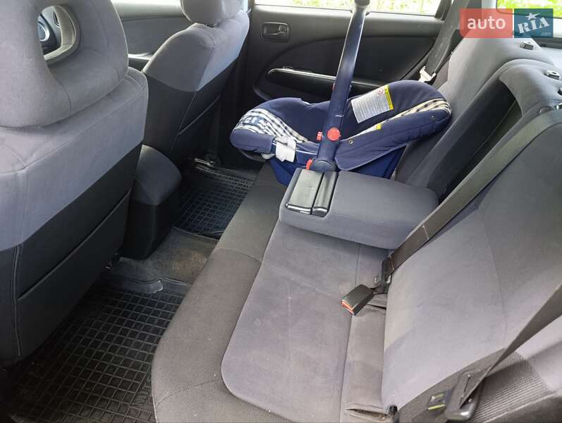 Внедорожник / Кроссовер Mitsubishi Outlander 2007 в Киеве