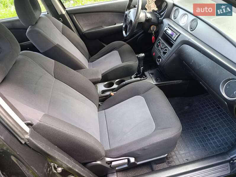 Внедорожник / Кроссовер Mitsubishi Outlander 2007 в Киеве