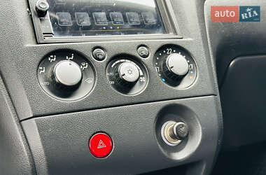 Внедорожник / Кроссовер Mitsubishi Outlander 2008 в 