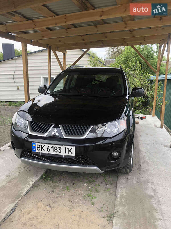 Mitsubishi Outlander 2008