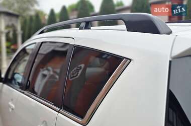 Внедорожник / Кроссовер Mitsubishi Outlander 2011 в 