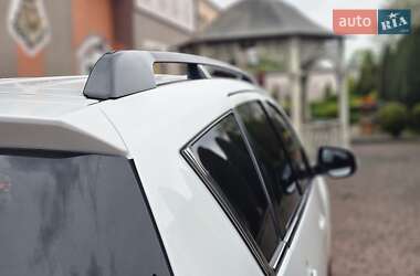 Внедорожник / Кроссовер Mitsubishi Outlander 2011 в 