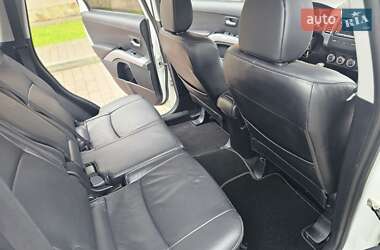 Внедорожник / Кроссовер Mitsubishi Outlander 2011 в 