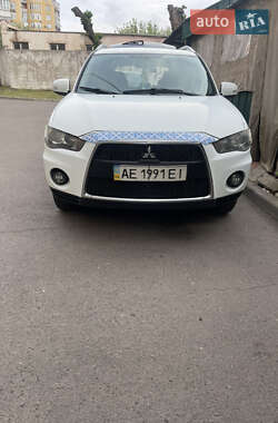 Внедорожник / Кроссовер Mitsubishi Outlander 2010 в Кривом Роге