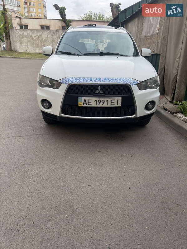 Mitsubishi Outlander 2010