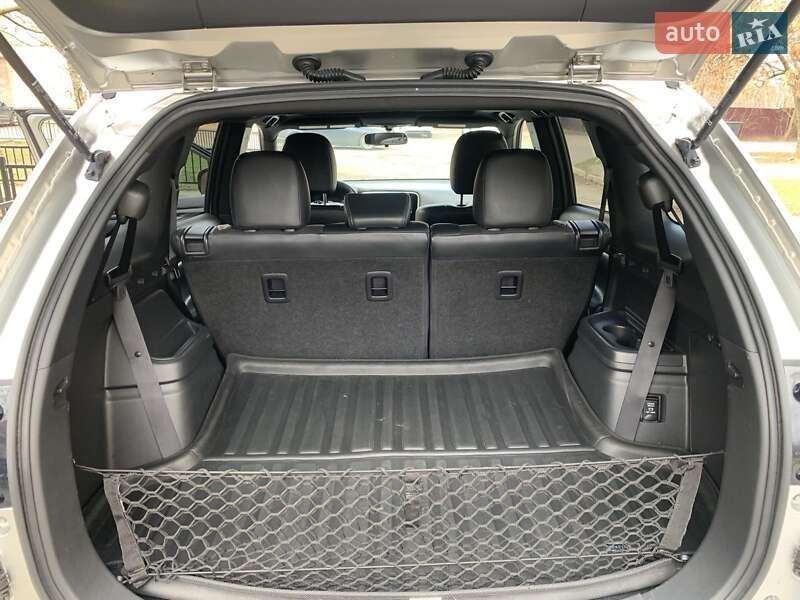 Внедорожник / Кроссовер Mitsubishi Outlander 2018 в Николаеве