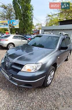Внедорожник / Кроссовер Mitsubishi Outlander 2008 в 