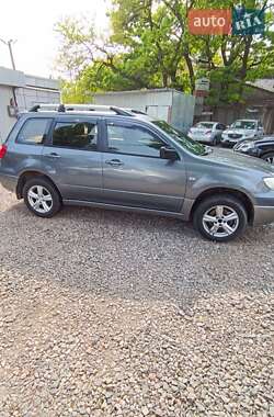 Внедорожник / Кроссовер Mitsubishi Outlander 2008 в 
