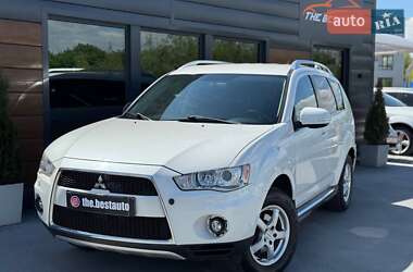 Внедорожник / Кроссовер Mitsubishi Outlander 2010 в 