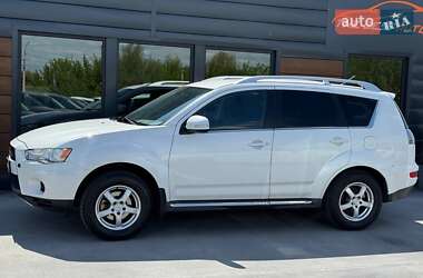 Внедорожник / Кроссовер Mitsubishi Outlander 2010 в 