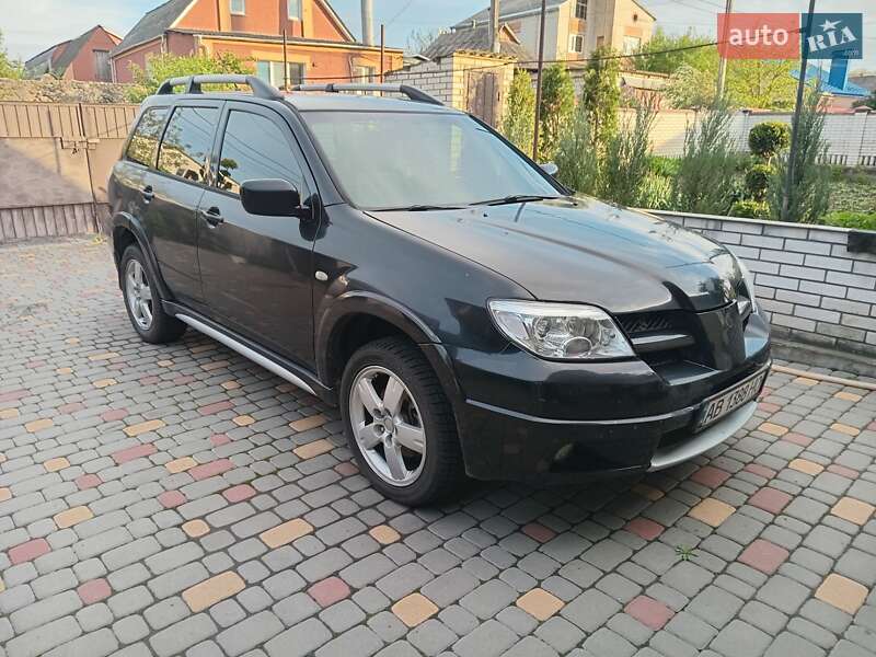 Внедорожник / Кроссовер Mitsubishi Outlander 2008 в 