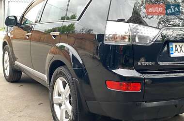 Позашляховик / Кросовер Mitsubishi Outlander 2007 в 