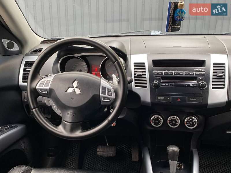 Внедорожник / Кроссовер Mitsubishi Outlander 2007 в Полтаве