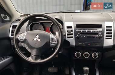 Позашляховик / Кросовер Mitsubishi Outlander 2007 в 