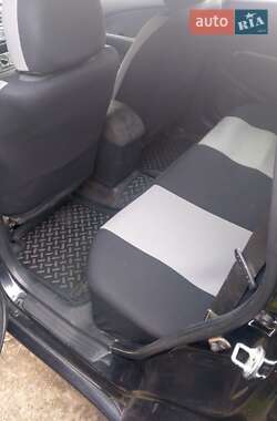 Позашляховик / Кросовер Mitsubishi Outlander 2007 в 