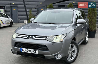 Позашляховик / Кросовер Mitsubishi Outlander 2013 в Києві