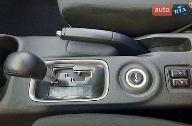 Позашляховик / Кросовер Mitsubishi Outlander 2013 в 