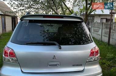 Внедорожник / Кроссовер Mitsubishi Outlander 2003 в 