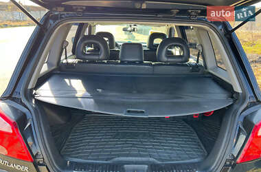 Позашляховик / Кросовер Mitsubishi Outlander 2005 в 