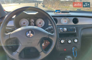 Позашляховик / Кросовер Mitsubishi Outlander 2005 в 