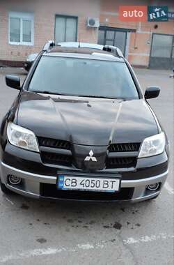 Внедорожник / Кроссовер Mitsubishi Outlander 2005 в Чернигове