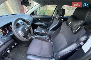 Позашляховик / Кросовер Mitsubishi Outlander 2010 в 