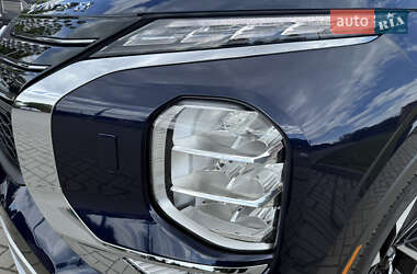 Позашляховик / Кросовер Mitsubishi Outlander 2022 в 