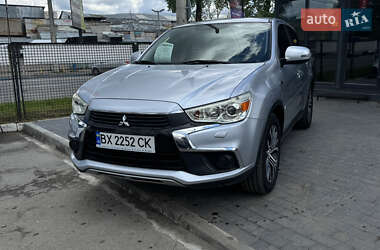 Позашляховик / Кросовер Mitsubishi Outlander 2016 в Хмельницькому