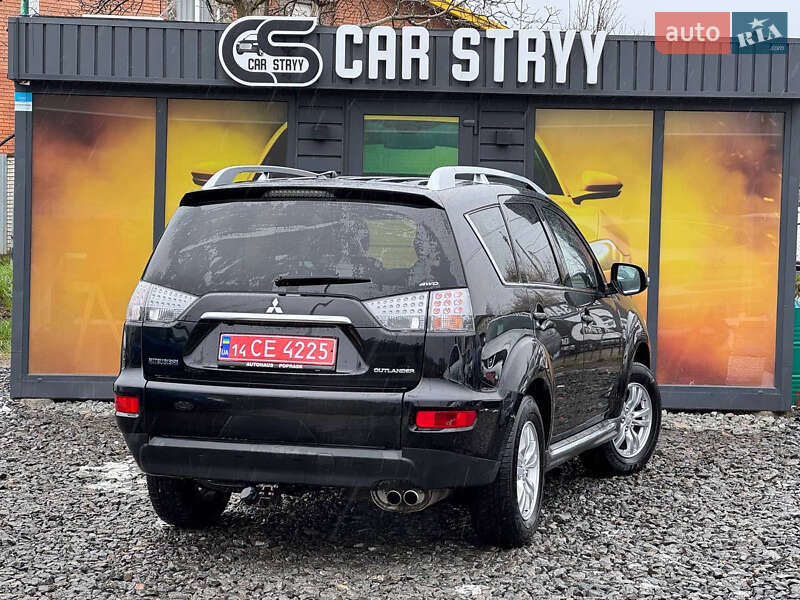 Позашляховик / Кросовер Mitsubishi Outlander 2010 в Стрию