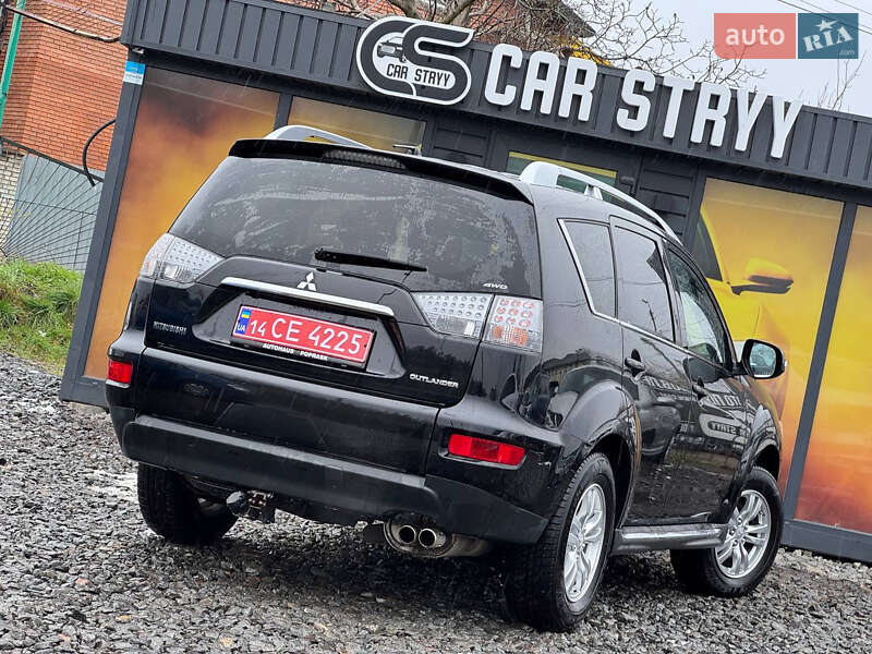 Позашляховик / Кросовер Mitsubishi Outlander 2010 в Стрию