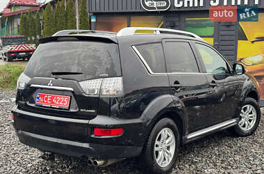 Внедорожник / Кроссовер Mitsubishi Outlander 2010 в 