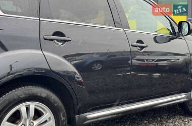 Внедорожник / Кроссовер Mitsubishi Outlander 2010 в 