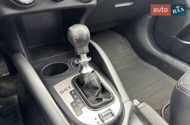 Внедорожник / Кроссовер Mitsubishi Outlander 2010 в 